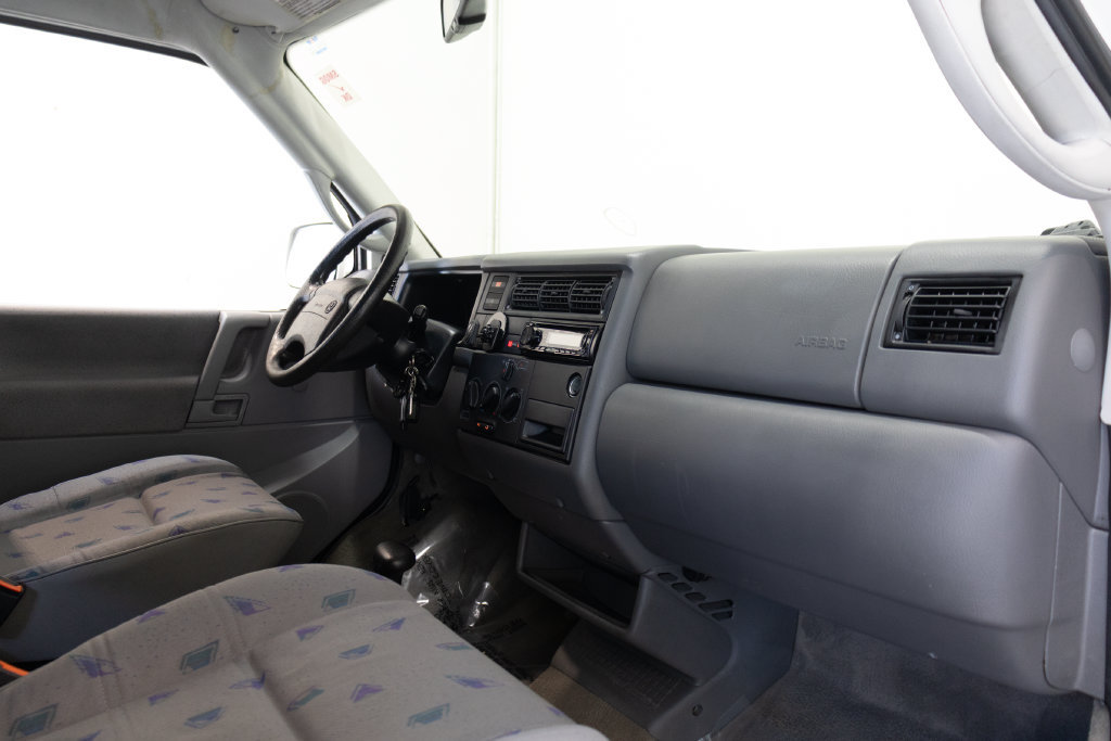 Used 1997 Volkswagen Eurovan Camper FWD image 28