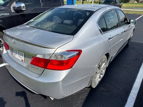 Used 2013 Honda Accord Sport image 5