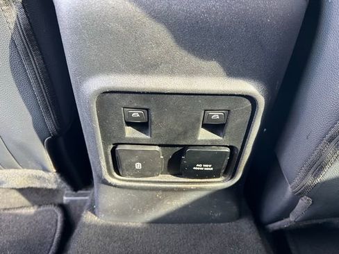 Used 2022 Ford Bronco Wildtrak AWD/4WD image 27