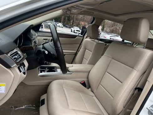 Used 2014 Mercedes-Benz E 350 Sedan image 15