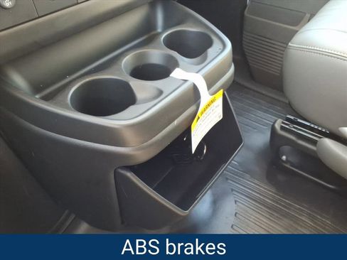New 2026 Chevrolet Express 2500 w/ Driver Convenience Package image 13