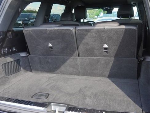 Used 2025 Mercedes-Benz GLS 450 4MATIC image 14