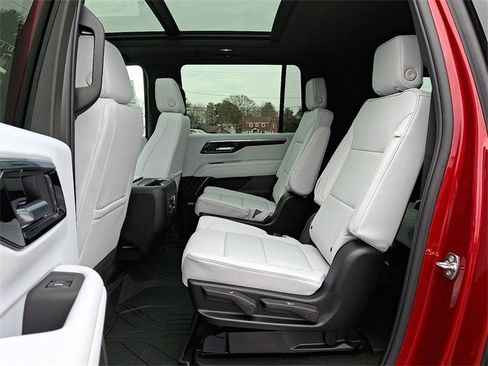 New 2026 Chevrolet Suburban Premier w/ Sun And Tow Package image 6