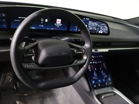 Used 2024 Lucid Air Touring image 29