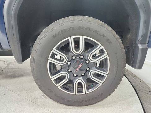 Used 2023 GMC Sierra 2500 AT4 w/ Gooseneck/5TH Wheel Package AWD/4WD image 48