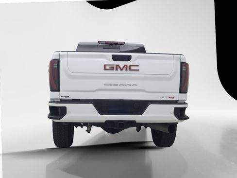 Used 2024 GMC Sierra 2500 AT4 w/ AT4 Premium Plus Package AWD/4WD image 6