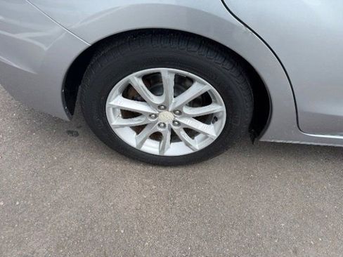 Used 2013 Subaru Impreza 2.0i Premium AWD/4WD image 25