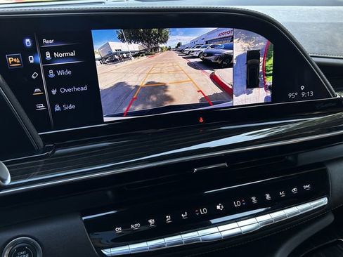 Used 2022 Cadillac Escalade ESV Premium Luxury AWD/4WD image 19