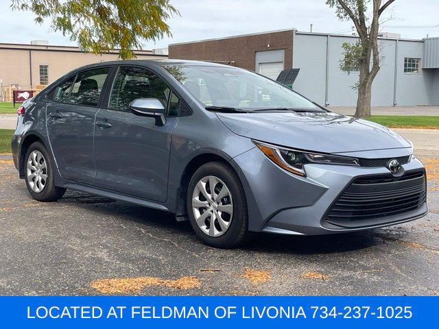 Used 2026 Toyota Corolla LE FWD image 7