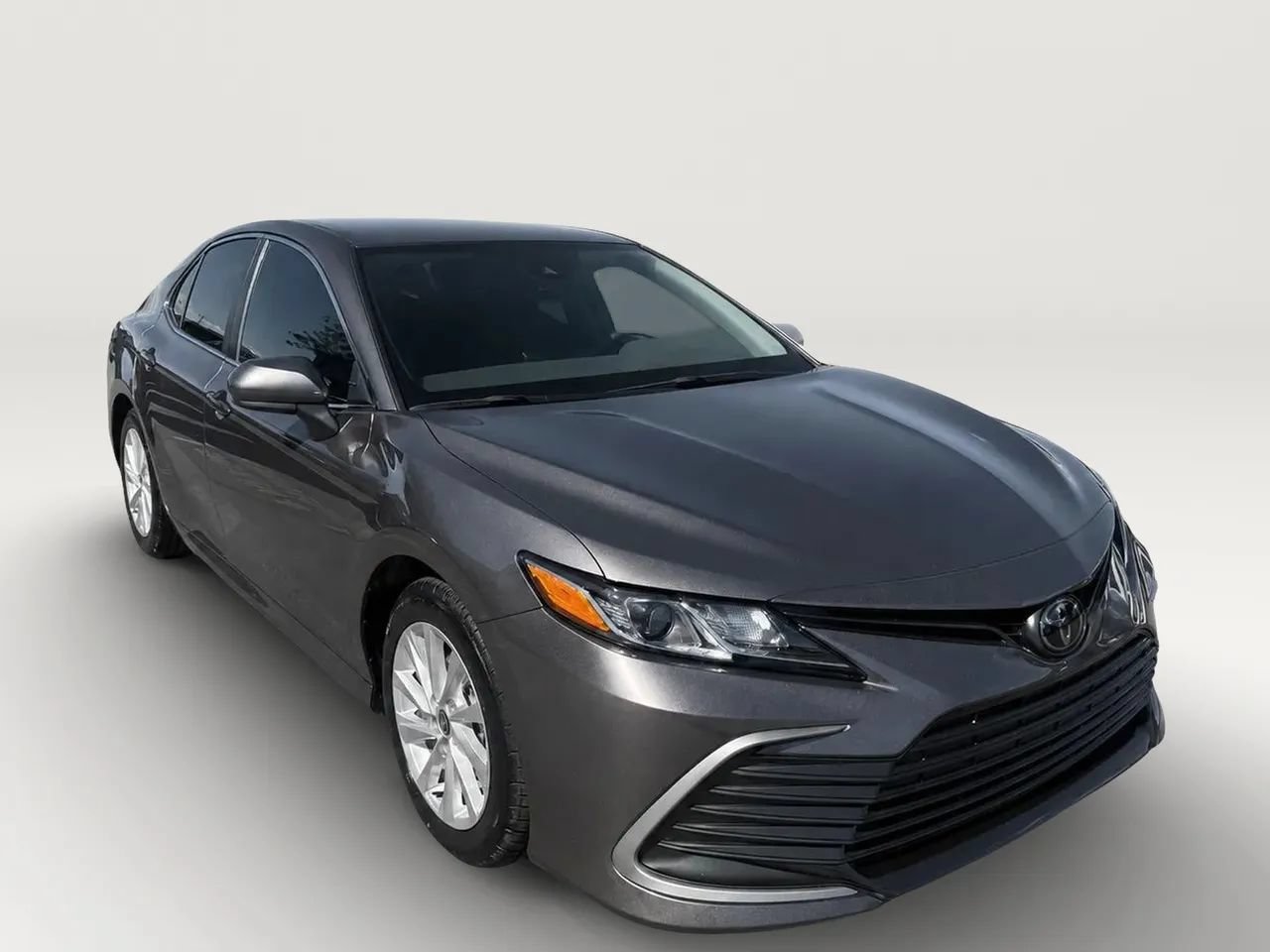 Used 2024 Toyota Camry LE FWD image 1