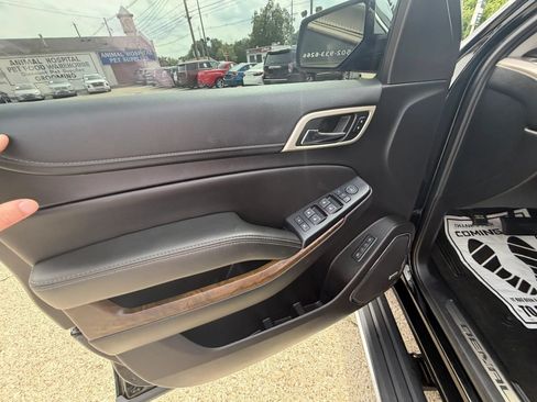 Used 2018 GMC Yukon Denali w/ Denali Ultimate Package RWD image 15