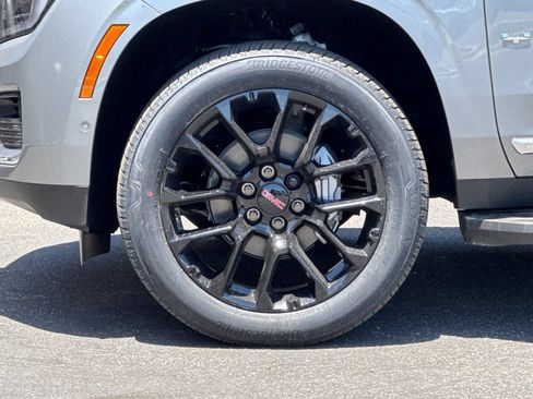 New 2026 GMC Yukon Elevation w/ Elevation Premium Package AWD/4WD image 27