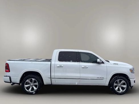 Used 2019 RAM 1500 Limited w/ Body Color Bumper Group AWD/4WD image 8