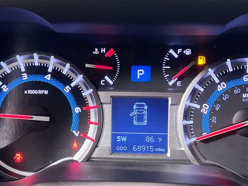 Used 2018 Toyota 4Runner Limited AWD/4WD image 22