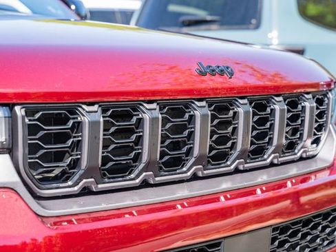 New 2026 Jeep Grand Cherokee L 4WD image 15