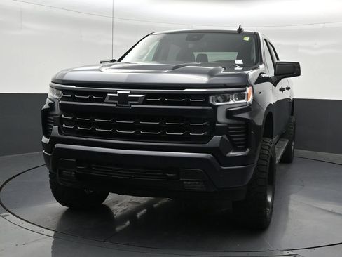 Used 2024 Chevrolet Silverado 1500 RST RWD image 9