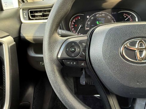 Certified 2023 Toyota RAV4 LE image 12