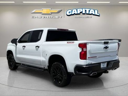Used 2024 Chevrolet Silverado 1500 LT Trail Boss w/ Convenience Package II AWD/4WD image 3