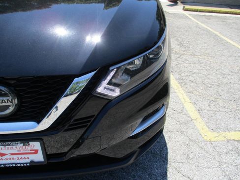 Used 2020 Nissan Rogue Sport SL image 24