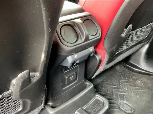 Used 2024 Jeep Wrangler Unlimited Rubicon 392 AWD/4WD image 25