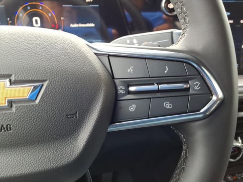 New 2026 Chevrolet Suburban Premier image 22