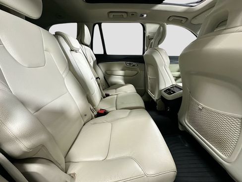 Used 2020 Volvo XC90 T5 Momentum w/ Protection Package Premier AWD/4WD image 31