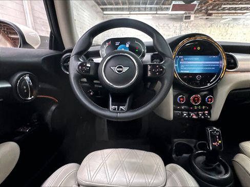 Used 2023 MINI Cooper S w/ Signature Upholstery Package FWD image 8