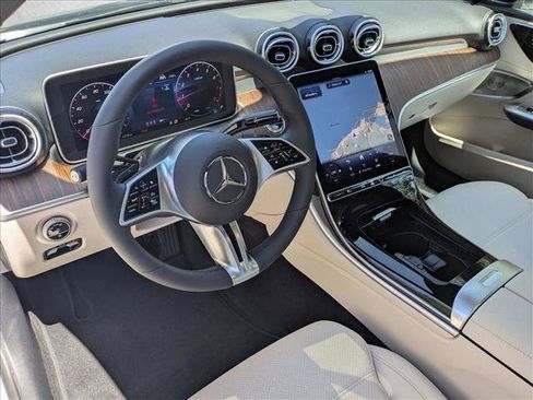 Used 2025 Mercedes-Benz C 300 Sedan image 3