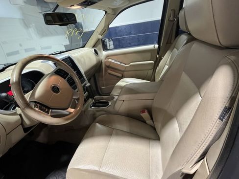 Used 2006 Mercury Mountaineer Premier image 5
