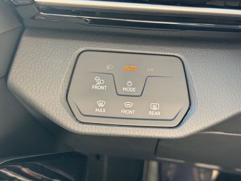 New 2025 Volkswagen ID.4 Pro S image 25