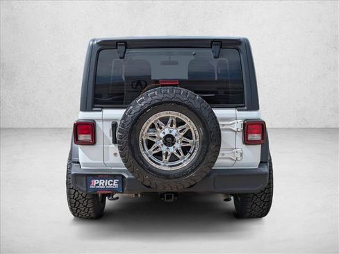 Used 2019 Jeep Wrangler Sport image 7
