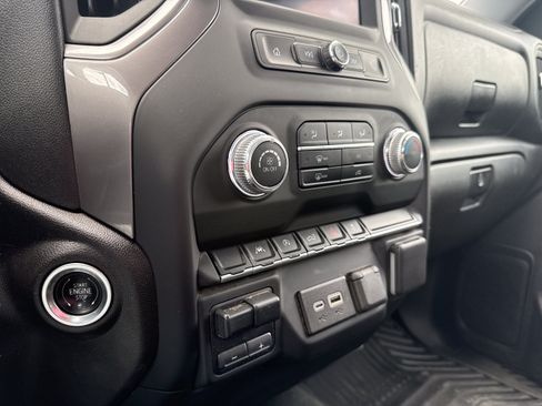 Used 2024 GMC Sierra 1500 Pro w/ Graphite Edition AWD/4WD image 18