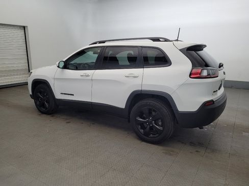Used 2019 Jeep Cherokee Latitude Plus AWD/4WD image 3