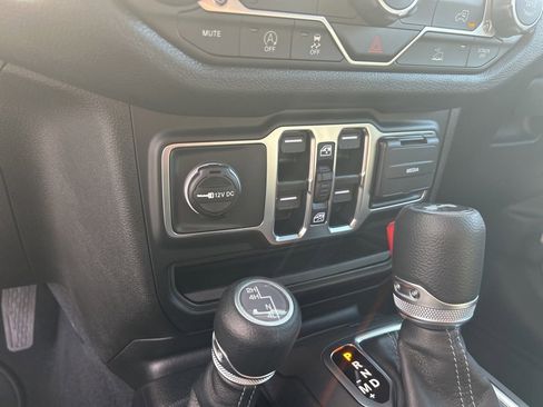 New 2025 Jeep Wrangler Sport S image 28