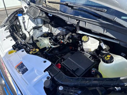 Used 2022 Ford E-Transit 148 High Roof Extended image 39