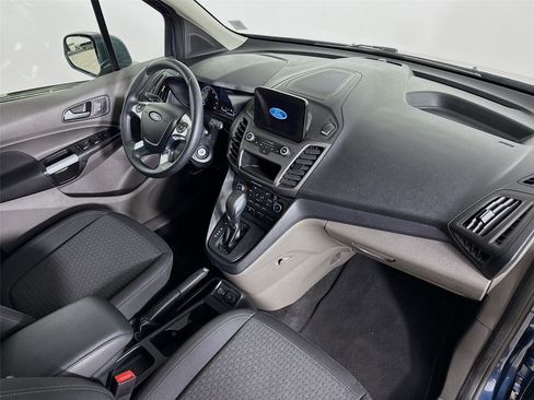 Used 2022 Ford Transit Connect XLT image 27