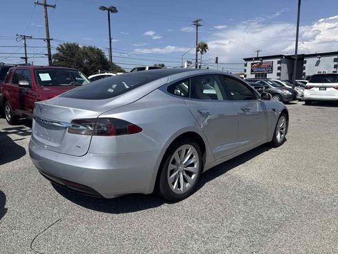 Used 2017 Tesla Model S 75 RWD image 3