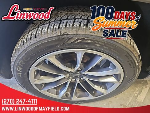 Used 2022 Jeep Wagoneer Series III w/ Premium Group I AWD/4WD image 8