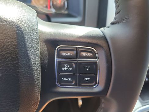 Used 2017 RAM 1500 Big Horn RWD image 2