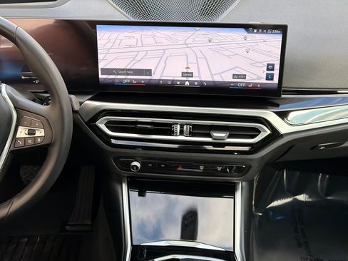 Used 2024 BMW i4 eDrive40 w/ Premium Package image 22