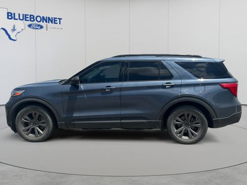 Used 2021 Ford Explorer XLT w/ Equipment Group 202A RWD image 6