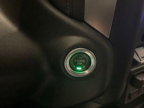 Used 2021 Chevrolet Silverado 1500 LT Trail Boss w/ Convenience Package II image 15