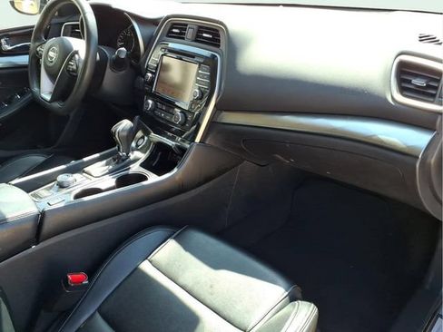 Used 2022 Nissan Maxima SV w/ Floor Mat Group FWD image 22
