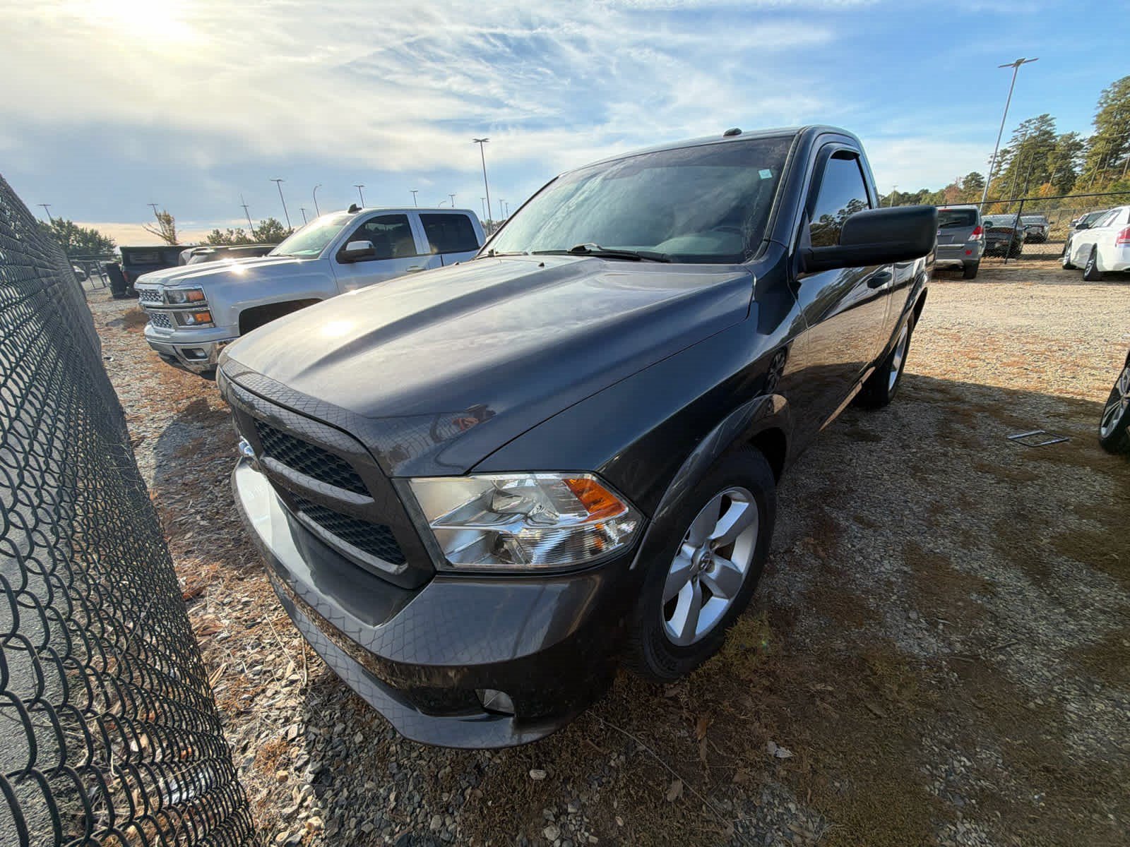 Used 2015 RAM 1500 Express RWD image 4