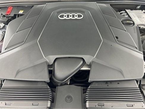 Used 2023 Audi Q7 3.0T Prestige image 26