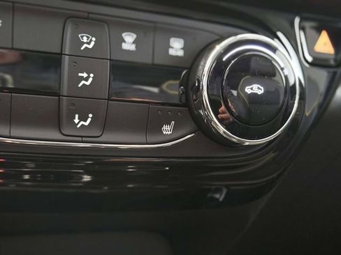 New 2026 Chevrolet Trax ACTIV w/ Sunroof Package image 22