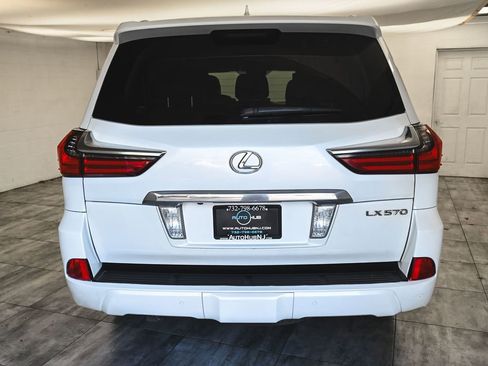 Used 2017 Lexus LX 570 4WD image 5