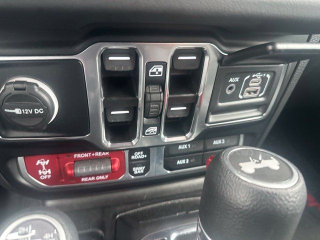 Used 2024 Jeep Wrangler Unlimited Rubicon 4xe w/ Technology Group AWD/4WD image 15