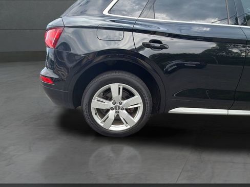 Used 2018 Audi Q5 2.0T Premium Plus w/ Premium Plus Package AWD/4WD image 32