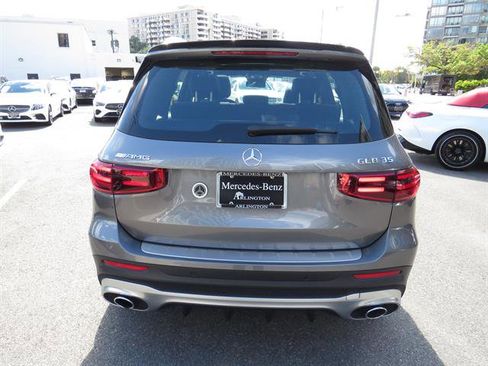 Used 2025 Mercedes-Benz GLB 35 AMG 4MATIC image 3